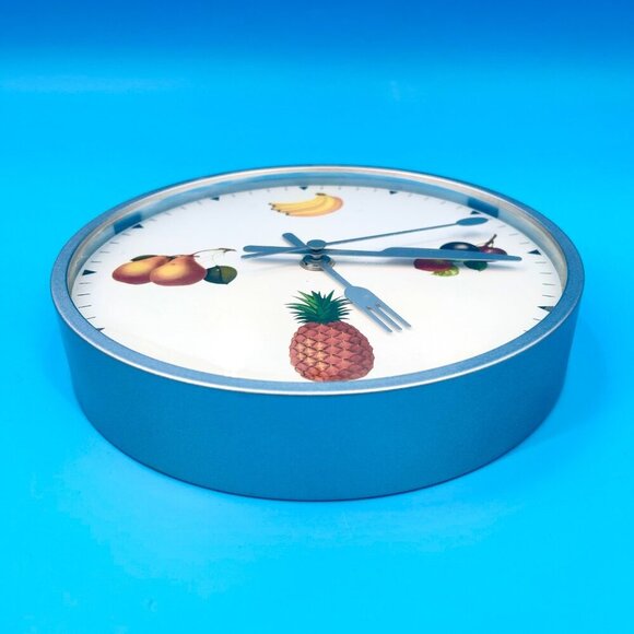 FUN QUIRKY FRUIT THEMED WALL CLOCK W/ KNIFE & FORK HANDS! - Picture 4 of 4